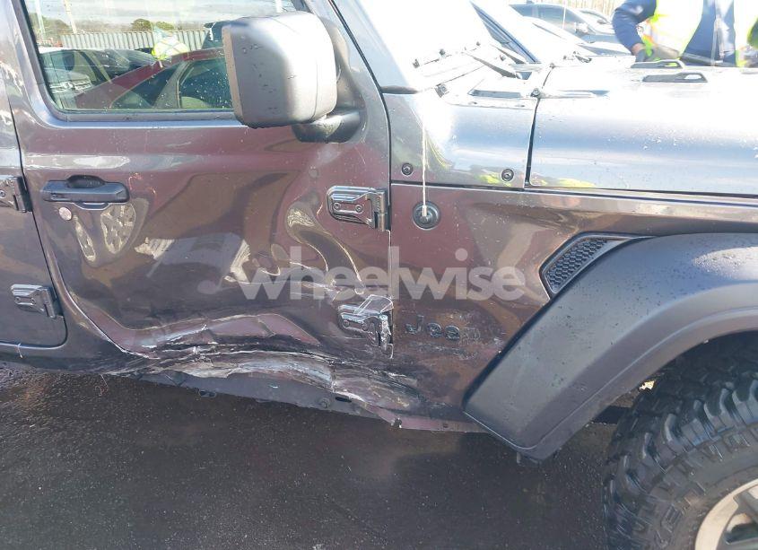 Photo 6 of 2022 Jeep Wrangler UNLIMITED SPORT S 4X4 (VIN 1C4HJXDN1NW240032)