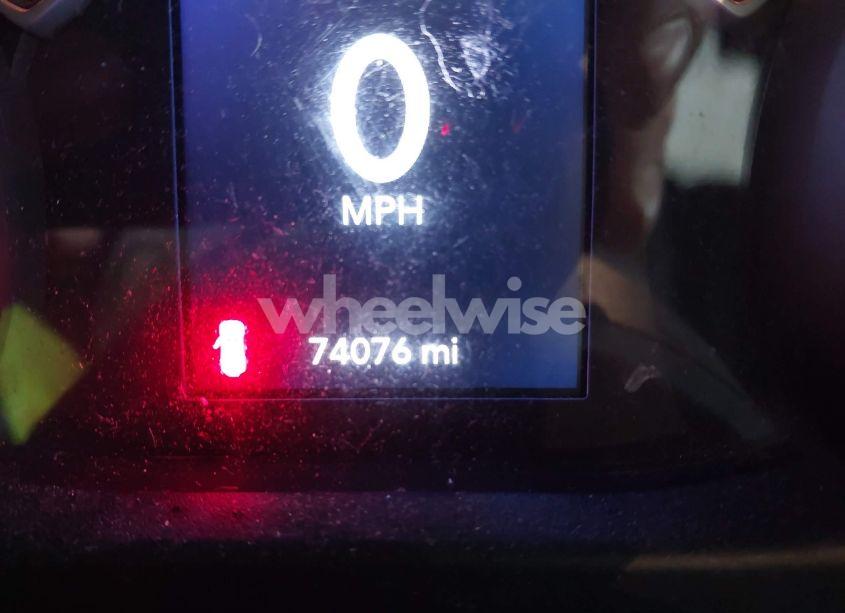 Photo 15 of 2019 Jeep Wrangler UNLIMITED SPORT S 4X4 (VIN 1C4HJXDN2KW636644)