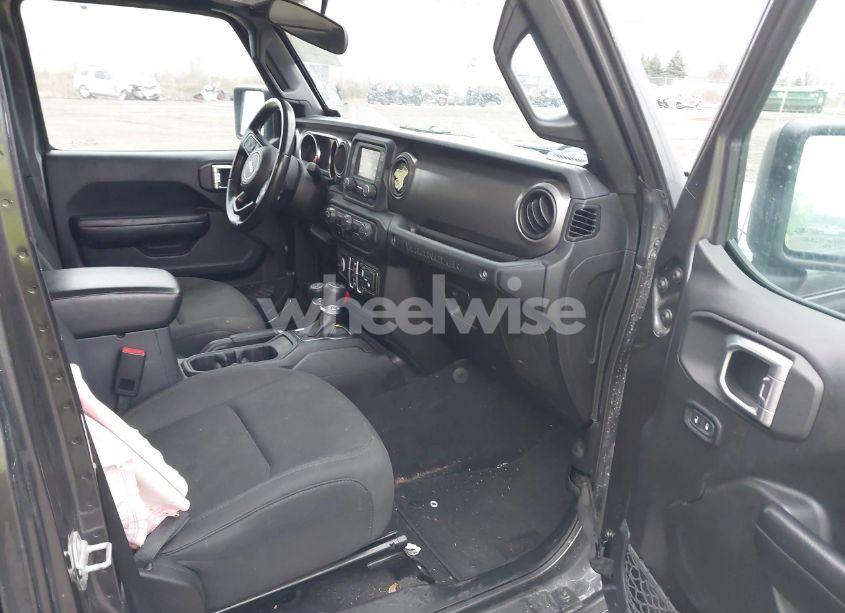 Photo 5 of 2019 Jeep Wrangler UNLIMITED SPORT S 4X4 (VIN 1C4HJXDN2KW636644)