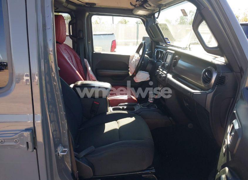 Photo 5 of 2019 Jeep Wrangler UNLIMITED SPORT S 4X4 (VIN 1C4HJXDN2KW649734)