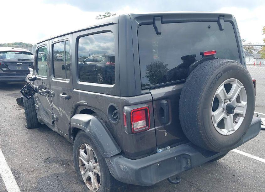 Photo 3 of 2020 Jeep Wrangler UNLIMITED SPORT S 4X4 (VIN 1C4HJXDN2LW151342)