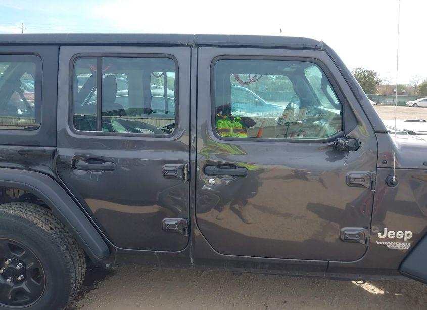 Photo 13 of 2020 Jeep Wrangler UNLIMITED SPORT 4X4 (VIN 1C4HJXDN2LW155455)