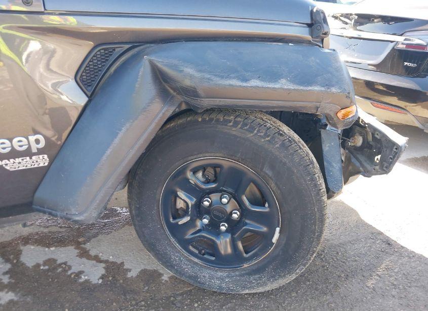 Photo 18 of 2020 Jeep Wrangler UNLIMITED SPORT 4X4 (VIN 1C4HJXDN2LW155455)