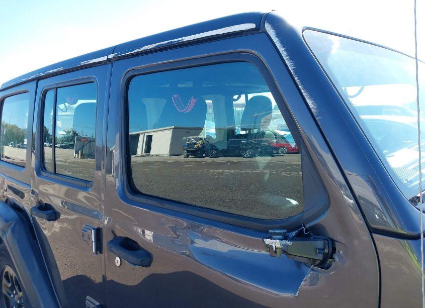 Photo 21 of 2020 Jeep Wrangler UNLIMITED SPORT 4X4 (VIN 1C4HJXDN2LW155455)