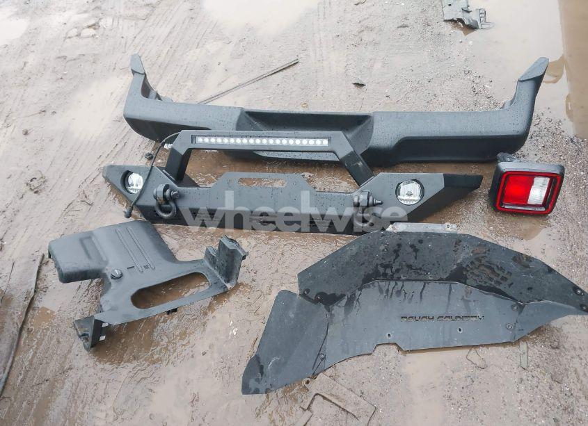 Photo 12 of 2020 Jeep Wrangler UNLIMITED SPORT S 4X4 (VIN 1C4HJXDN2LW223897)