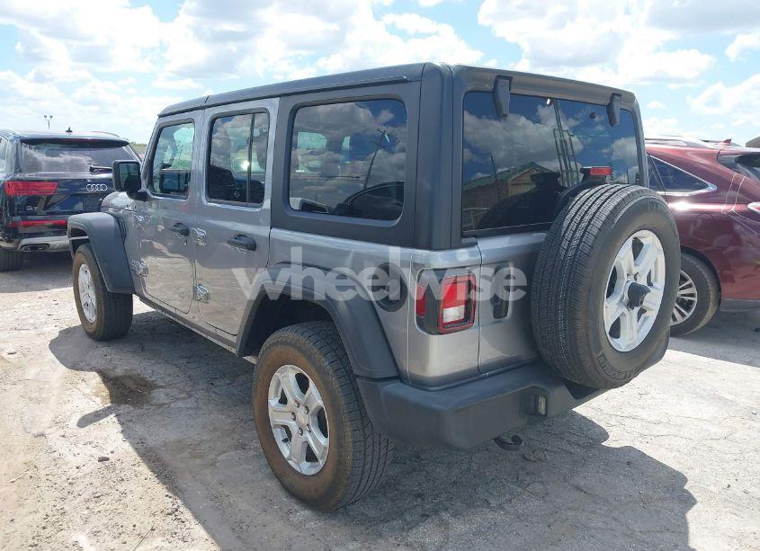 Photo 3 of 2021 Jeep Wrangler UNLIMITED SPORT S 4X4 (VIN 1C4HJXDN2MW544730)