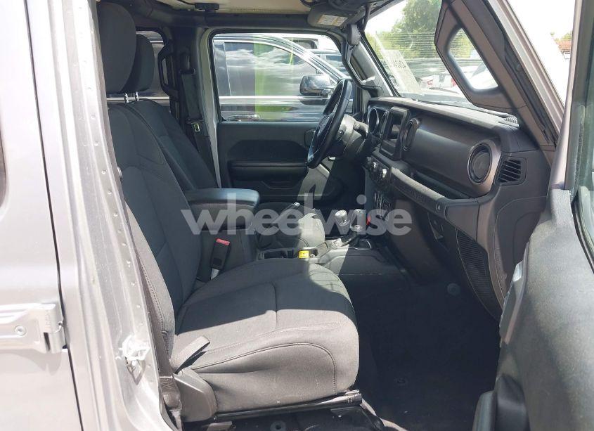 Photo 5 of 2021 Jeep Wrangler UNLIMITED SPORT S 4X4 (VIN 1C4HJXDN2MW544730)