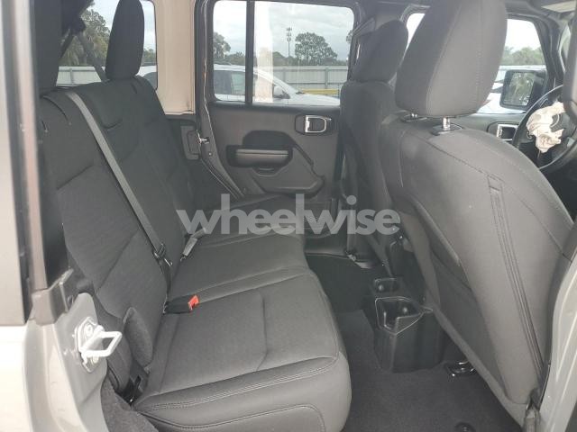 Photo 4 of 2021 JEEP WRANGLER UNLIMITED SPORT (VIN 1C4HJXDN2MW560748)