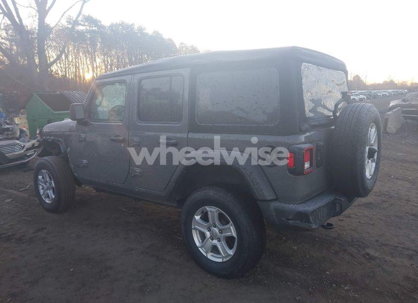 Photo 3 of 2021 Jeep Wrangler UNLIMITED SPORT S 4X4 (VIN 1C4HJXDN2MW585651)