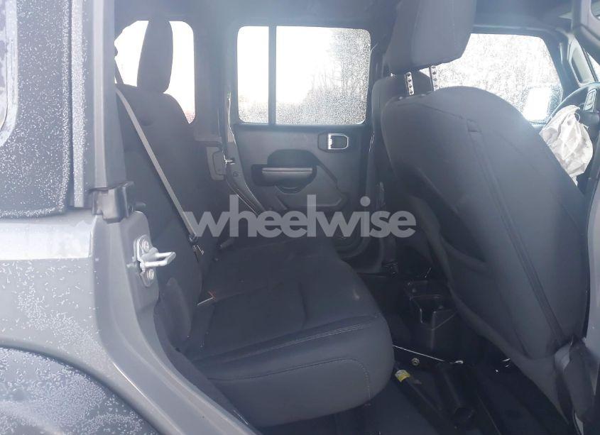 Photo 8 of 2021 Jeep Wrangler UNLIMITED SPORT S 4X4 (VIN 1C4HJXDN2MW585651)