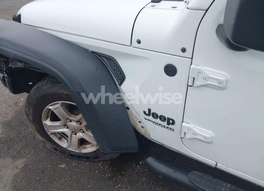 Photo 6 of 2022 Jeep Wrangler UNLIMITED SPORT S 4X4 (VIN 1C4HJXDN2NW251041)