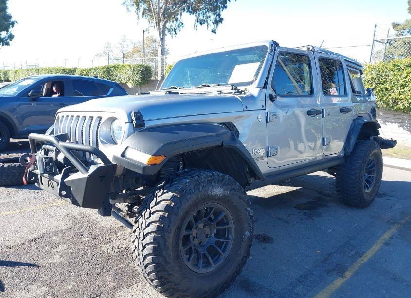 Photo 2 of 2019 Jeep Wrangler UNLIMITED SPORT S 4X4 (VIN 1C4HJXDN3KW593545)