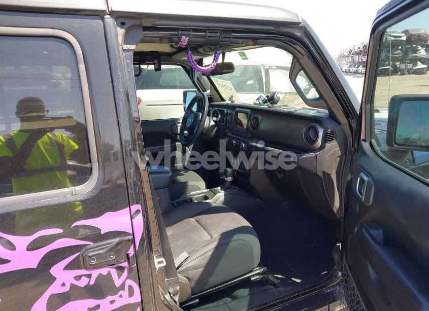 Photo 5 of 2019 Jeep Wrangler UNLIMITED SPORT S 4X4 (VIN 1C4HJXDN3KW668597)