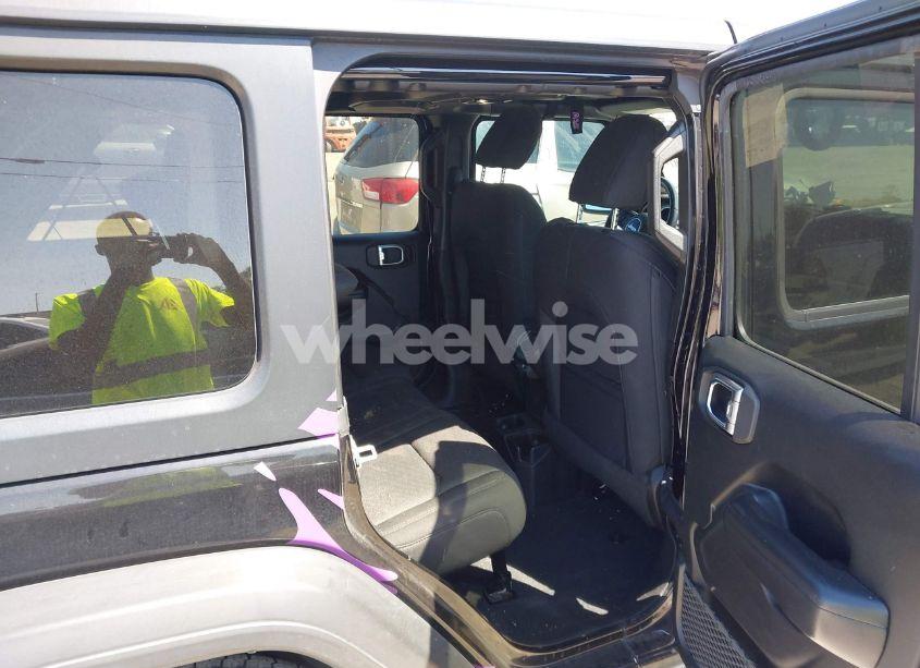 Photo 8 of 2019 Jeep Wrangler UNLIMITED SPORT S 4X4 (VIN 1C4HJXDN3KW668597)