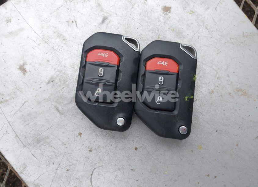 Photo 11 of 2020 Jeep Wrangler UNLIMITED SPORT S 4X4 (VIN 1C4HJXDN3LW115076)