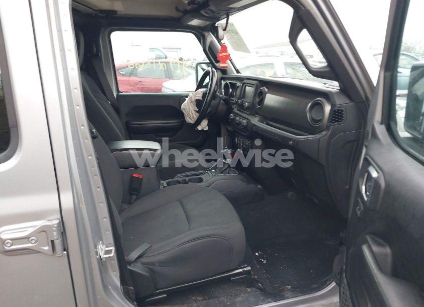 Photo 5 of 2020 Jeep Wrangler UNLIMITED SPORT S 4X4 (VIN 1C4HJXDN3LW115076)