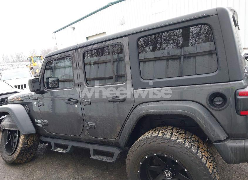 Photo 14 of 2020 Jeep Wrangler UNLIMITED SPORT S 4X4 (VIN 1C4HJXDN3LW164701)