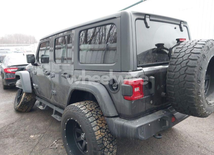 Photo 3 of 2020 Jeep Wrangler UNLIMITED SPORT S 4X4 (VIN 1C4HJXDN3LW164701)