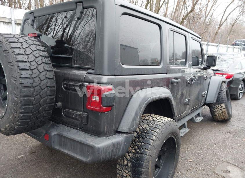 Photo 4 of 2020 Jeep Wrangler UNLIMITED SPORT S 4X4 (VIN 1C4HJXDN3LW164701)