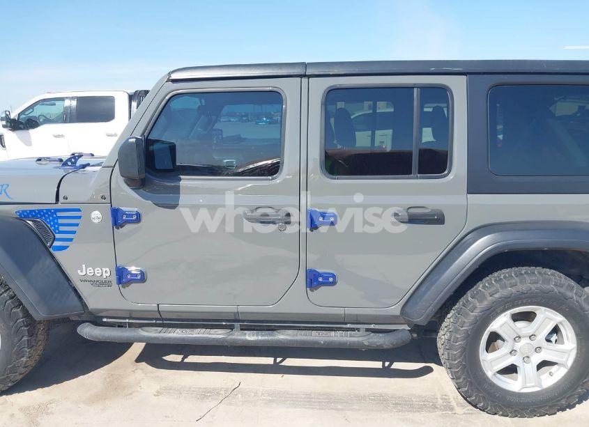 Photo 15 of 2020 Jeep Wrangler UNLIMITED SPORT S 4X4 (VIN 1C4HJXDN3LW337617)