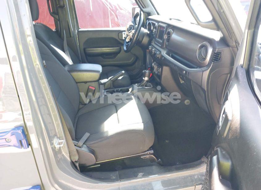 Photo 5 of 2020 Jeep Wrangler UNLIMITED SPORT S 4X4 (VIN 1C4HJXDN3LW337617)