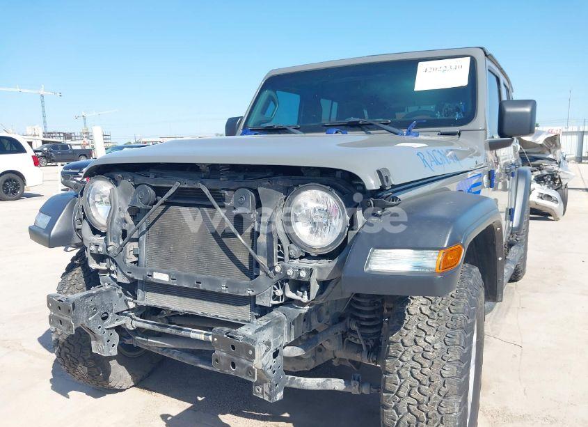 Photo 6 of 2020 Jeep Wrangler UNLIMITED SPORT S 4X4 (VIN 1C4HJXDN3LW337617)