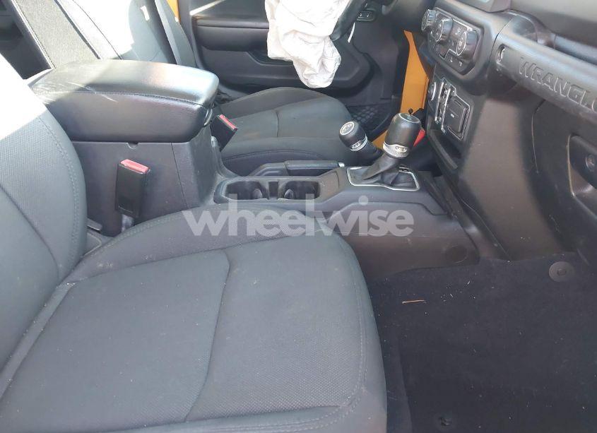 Photo 5 of 2021 Jeep Wrangler UNLIMITED WILLYS 4X4 (VIN 1C4HJXDN3MW650748)