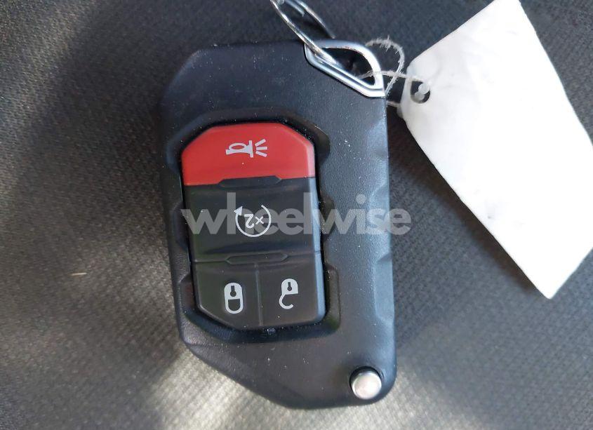 Photo 11 of 2021 Jeep Wrangler UNLIMITED SPORT ALTITUDE 4X4 (VIN 1C4HJXDN3MW729076)