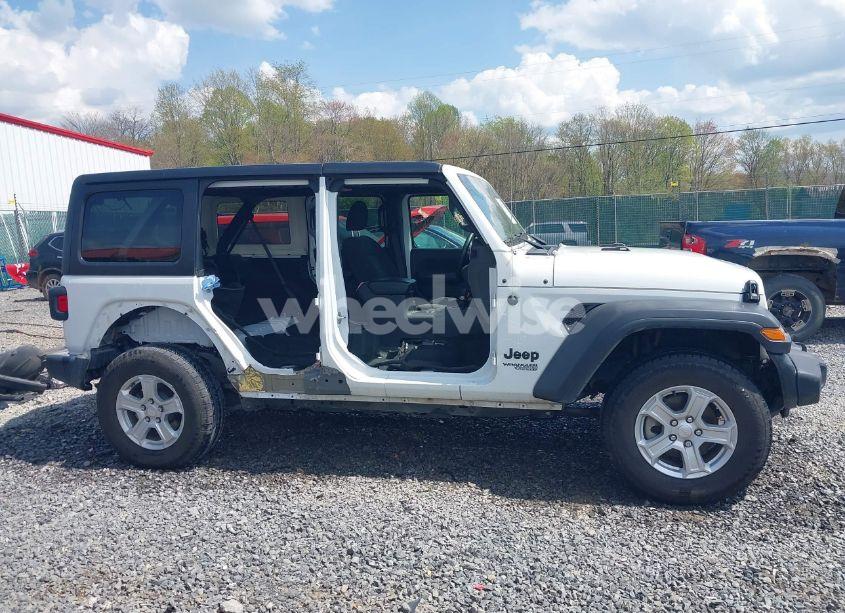 Photo 14 of 2021 Jeep Wrangler UNLIMITED SPORT S 4X4 (VIN 1C4HJXDN3MW790797)