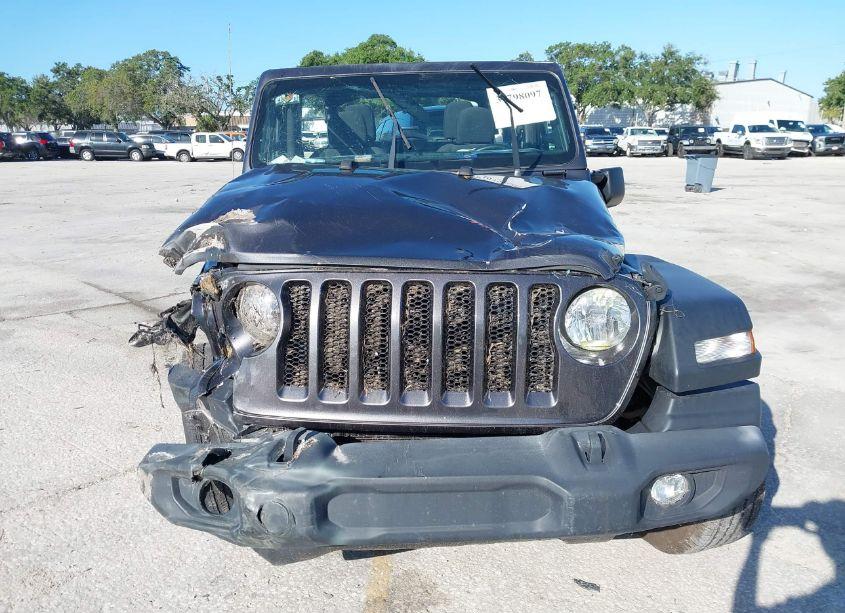 Photo 13 of 2021 Jeep Wrangler UNLIMITED SPORT S 4X4 (VIN 1C4HJXDN3MW831140)