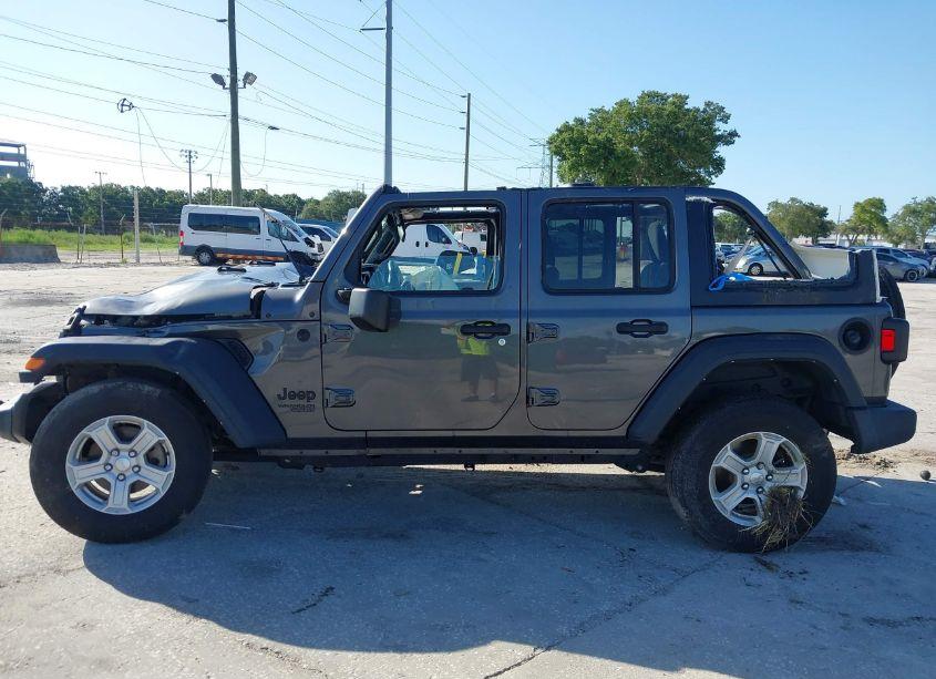 Photo 15 of 2021 Jeep Wrangler UNLIMITED SPORT S 4X4 (VIN 1C4HJXDN3MW831140)