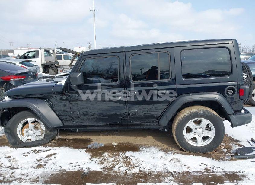 Photo 14 of 2022 Jeep Wrangler UNLIMITED SPORT S 4X4 (VIN 1C4HJXDN3NW132849)