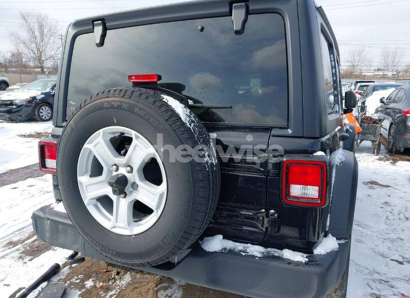 Photo 16 of 2022 Jeep Wrangler UNLIMITED SPORT S 4X4 (VIN 1C4HJXDN3NW132849)