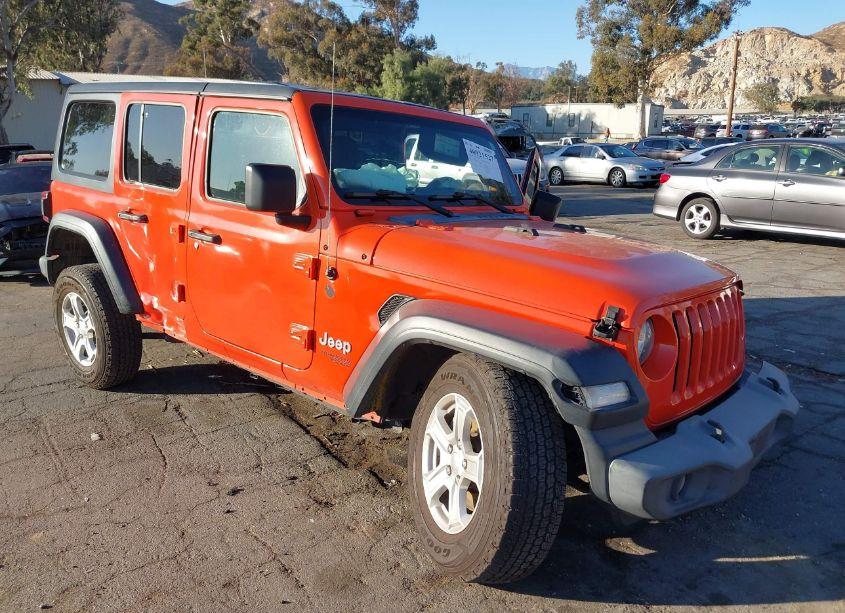 2019 Jeep Wrangler UNLIMITED SPORT S 4X4 (VIN 1C4HJXDN4KW539039) main photo