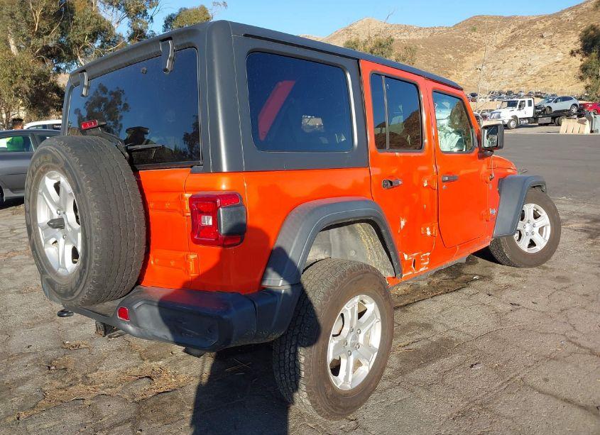 Photo 4 of 2019 Jeep Wrangler UNLIMITED SPORT S 4X4 (VIN 1C4HJXDN4KW539039)