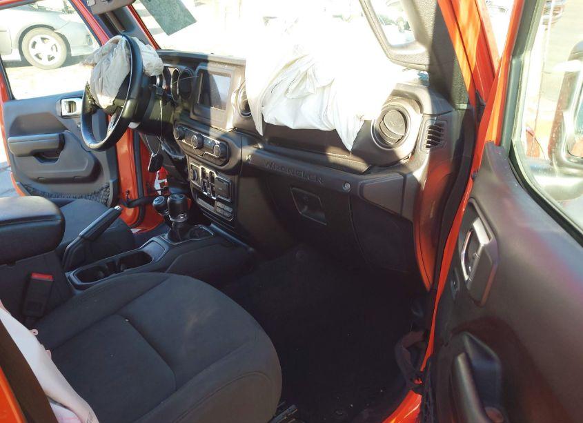 Photo 5 of 2019 Jeep Wrangler UNLIMITED SPORT S 4X4 (VIN 1C4HJXDN4KW539039)