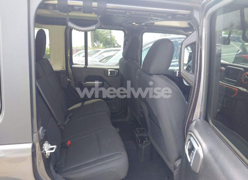 Photo 8 of 2019 Jeep Wrangler UNLIMITED SPORT S 4X4 (VIN 1C4HJXDN4KW577273)