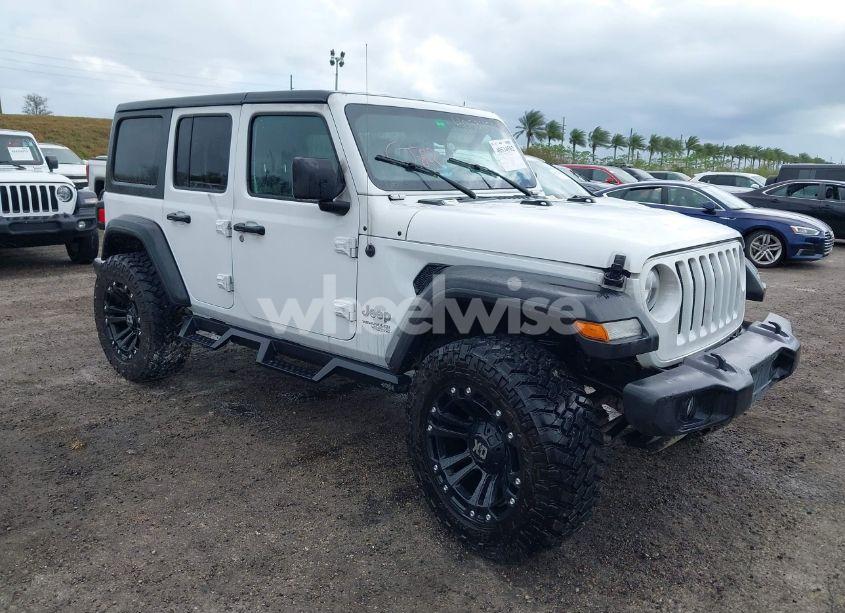 2019 Jeep Wrangler UNLIMITED SPORT S 4X4 (VIN 1C4HJXDN4KW637939) main photo