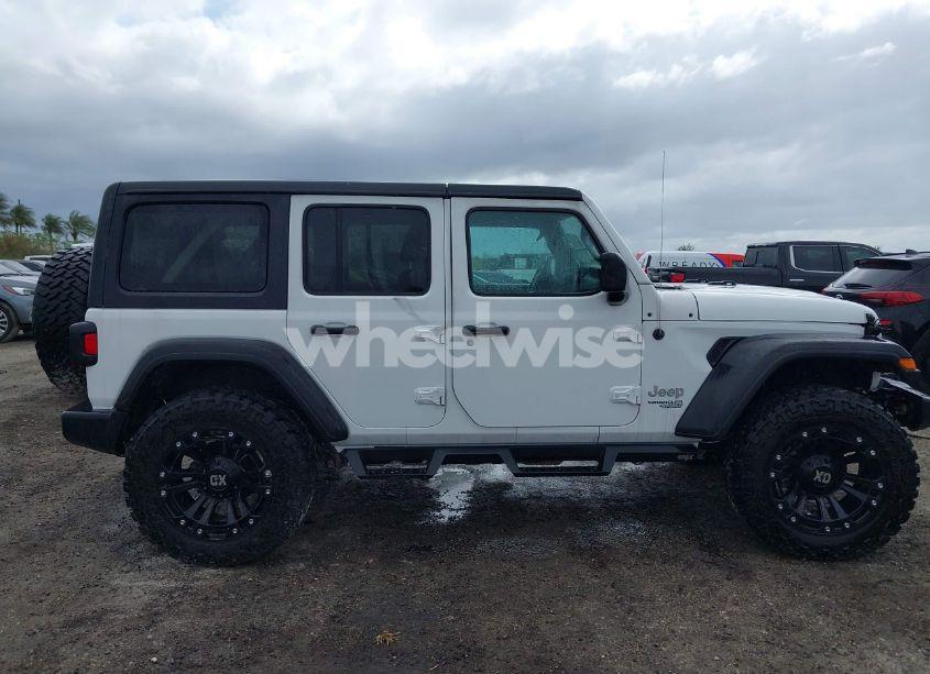 Photo 13 of 2019 Jeep Wrangler UNLIMITED SPORT S 4X4 (VIN 1C4HJXDN4KW637939)