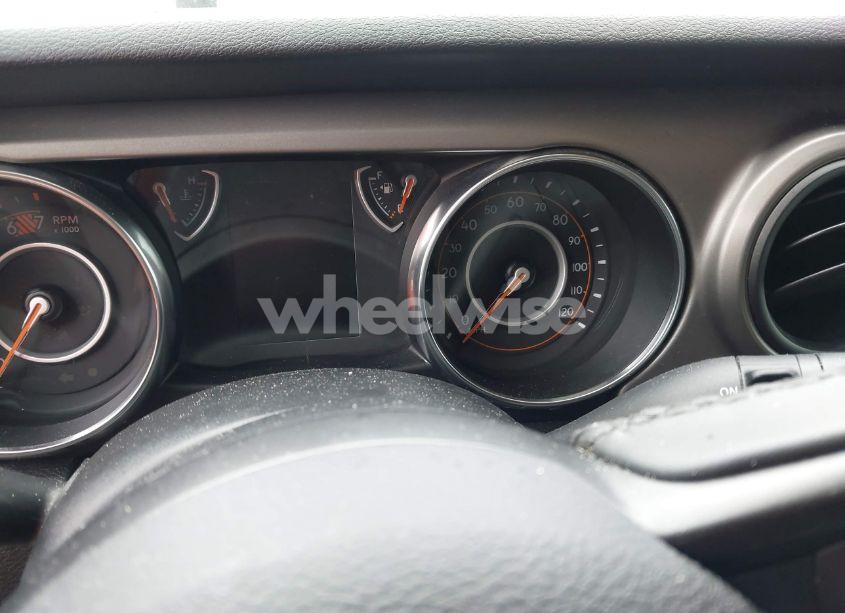 Photo 15 of 2019 Jeep Wrangler UNLIMITED SPORT S 4X4 (VIN 1C4HJXDN4KW637939)