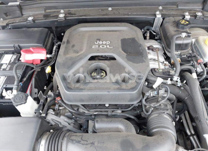 Photo 10 of 2019 Jeep Wrangler UNLIMITED SPORT ALTITUDE 4X4 (VIN 1C4HJXDN4KW685683)