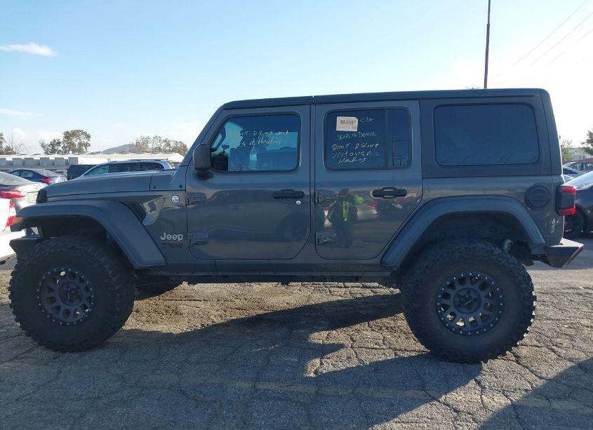 Photo 14 of 2020 Jeep Wrangler UNLIMITED SPORT S 4X4 (VIN 1C4HJXDN4LW283146)