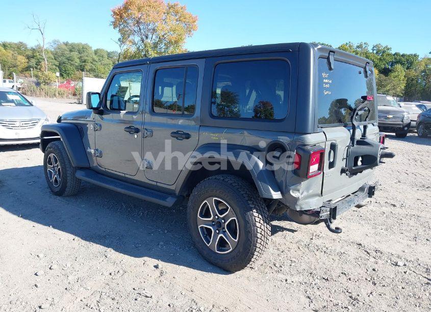 Photo 3 of 2021 Jeep Wrangler UNLIMITED SPORT S 4X4 (VIN 1C4HJXDN4MW542736)