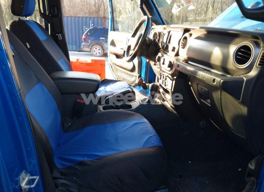 Photo 5 of 2021 Jeep Wrangler UNLIMITED WILLYS 4X4 (VIN 1C4HJXDN4MW779291)