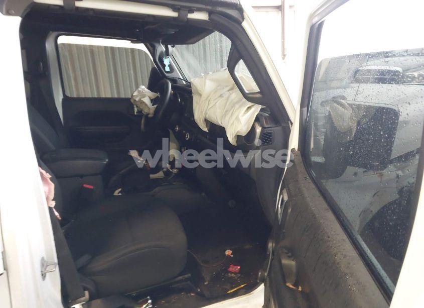 Photo 5 of 2021 Jeep Wrangler UNLIMITED SPORT 4X4 (VIN 1C4HJXDN4MW790999)