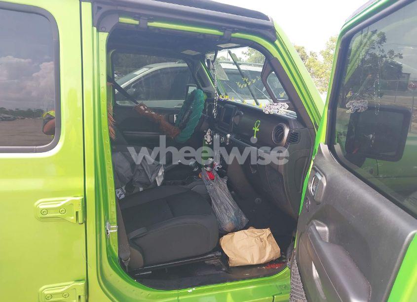 Photo 5 of 2018 Jeep Wrangler UNLIMITED SPORT S 4X4 (VIN 1C4HJXDN5JW245518)