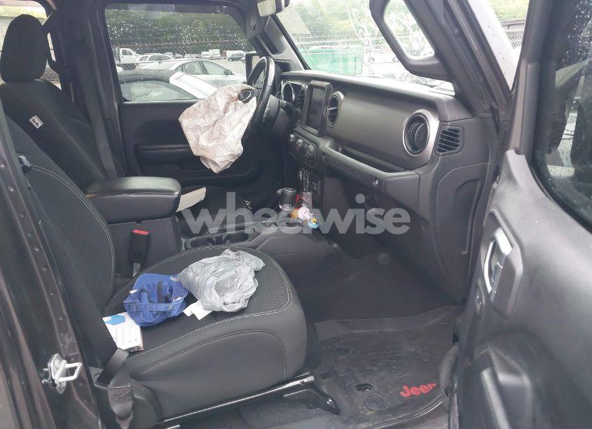 Photo 5 of 2021 Jeep Wrangler UNLIMITED 80TH ANNIVERSARY 4X4 (VIN 1C4HJXDN5MW549839)