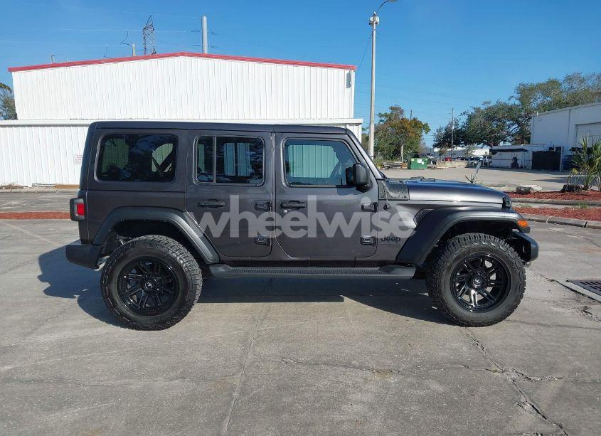 Photo 14 of 2021 Jeep Wrangler UNLIMITED SPORT 4X4 (VIN 1C4HJXDN5MW808846)