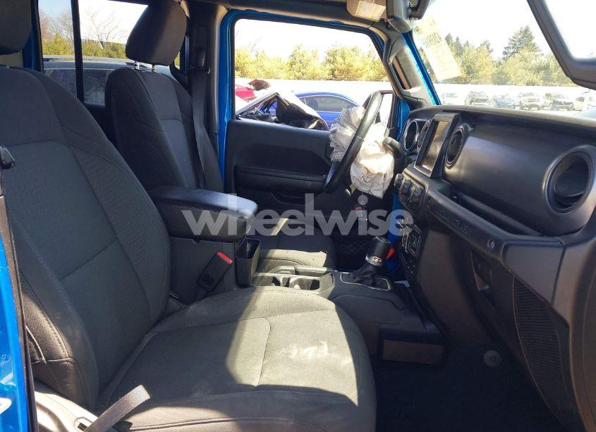 Photo 5 of 2022 Jeep Wrangler UNLIMITED WILLYS (VIN 1C4HJXDN5NW269680)