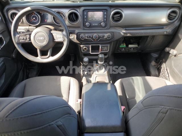 Photo 11 of 2018 JEEP WRANGLER UNLIMITED SPORT (VIN 1C4HJXDN6JW232549)